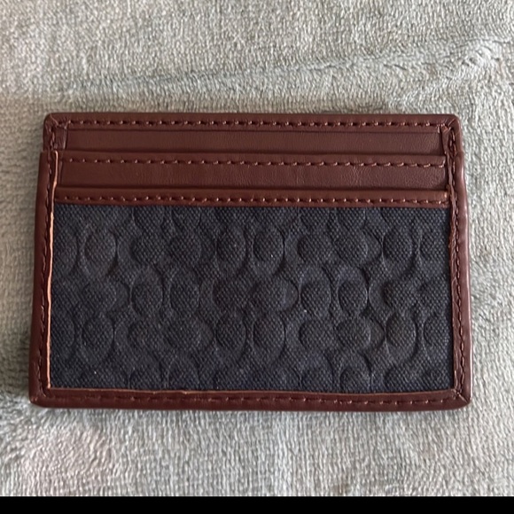 COACH 🤎🖤 card case unisex like new condition - Picture 9 of 11